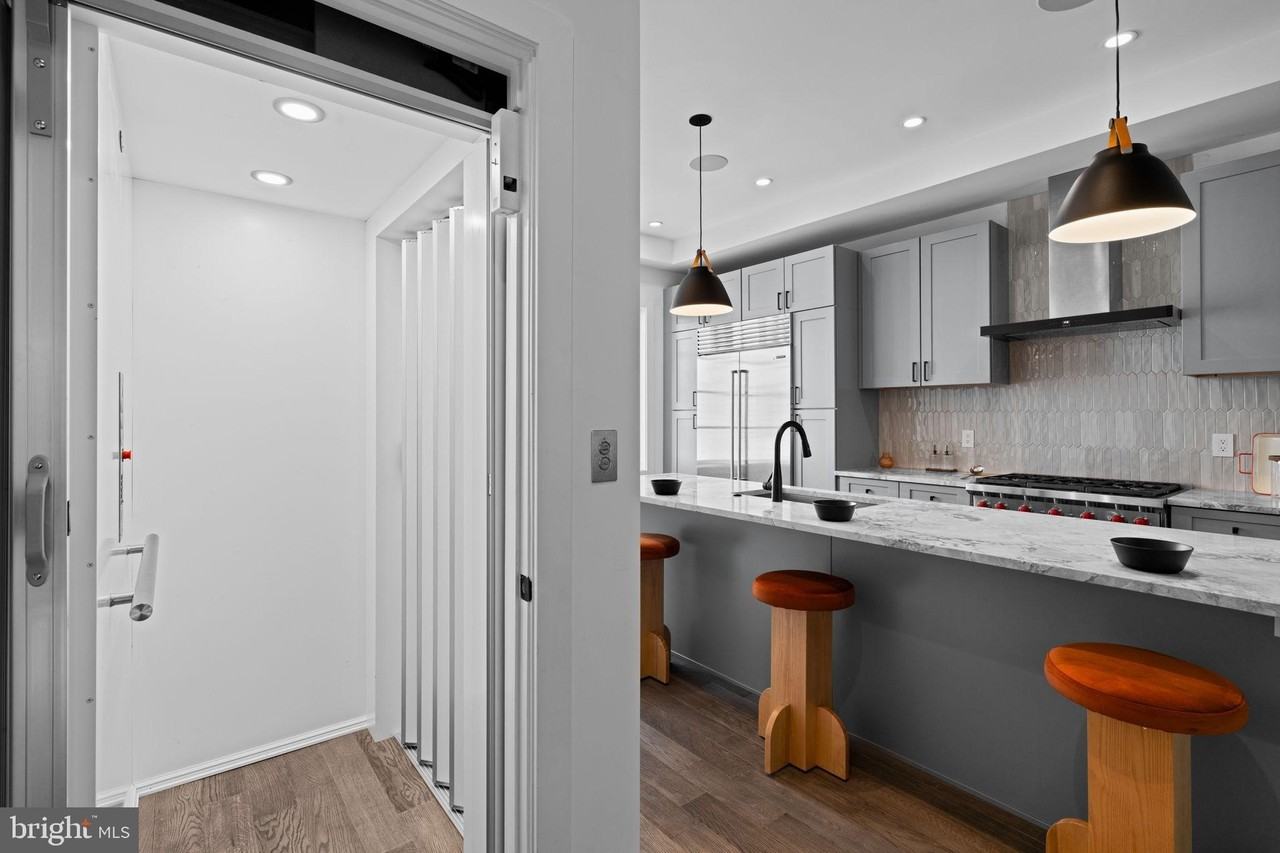 742 S Broad St - Photo 5 of 41