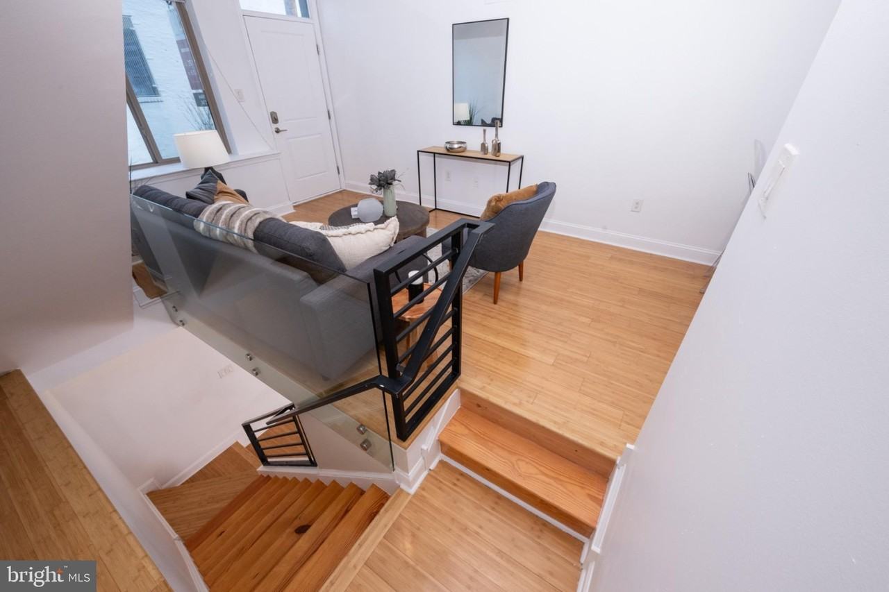 2102 Berges St Unit B - Photo 4 of 29