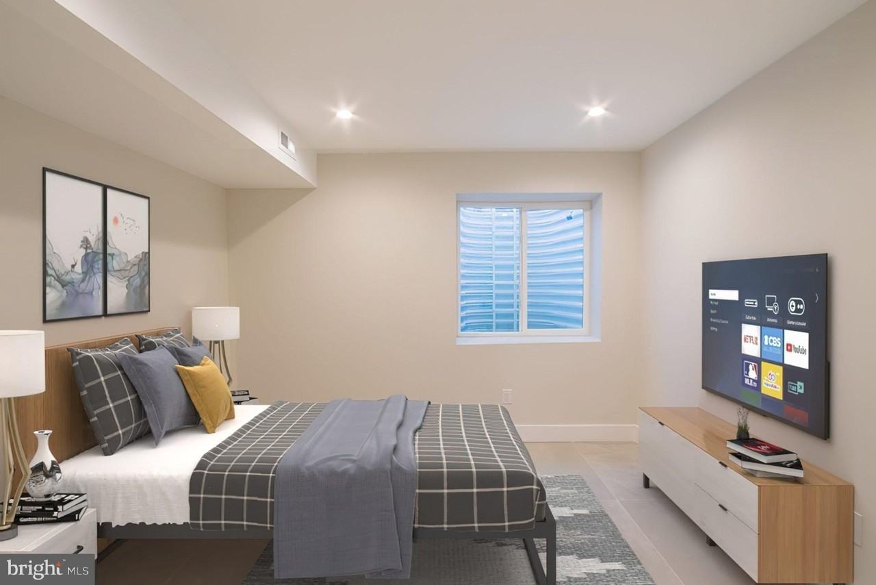 2147 N Franklin St Unit A - Photo 3 of 22