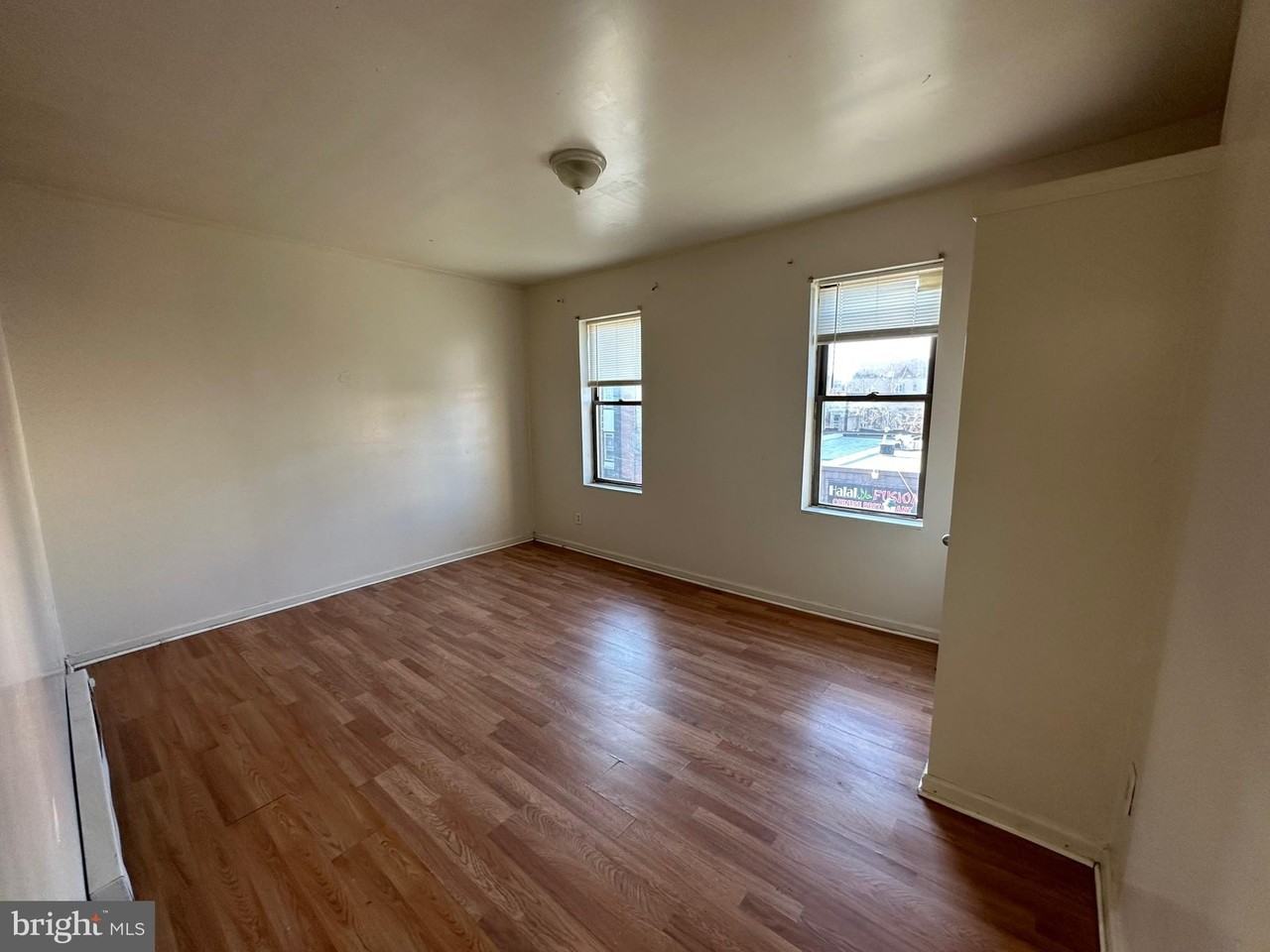 2751 Germantown Ave Apt 1 - Photo 6 of 9