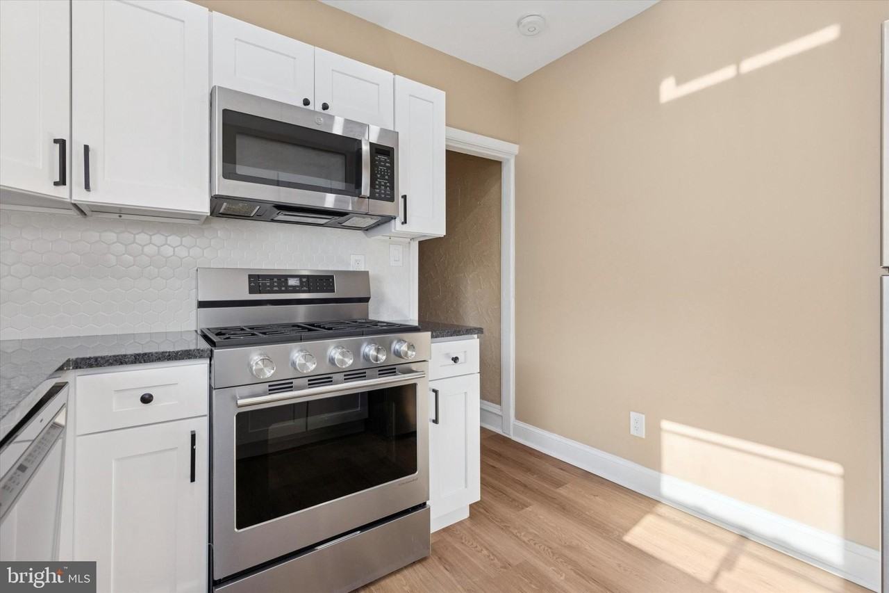 206 Ripka St Side 2 - Photo 4 of 15