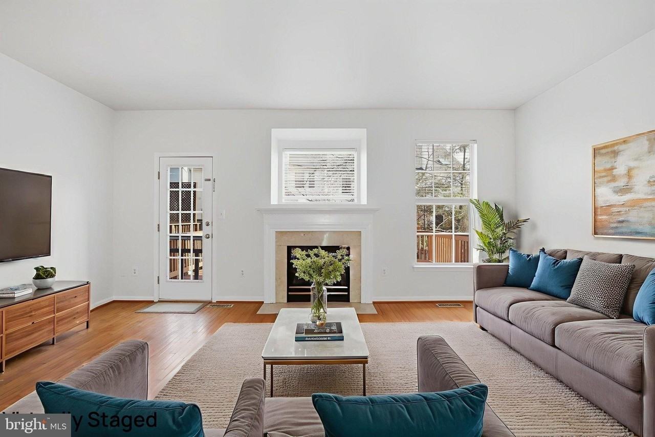 13123 Copper Brook Way - Photo 3 of 39