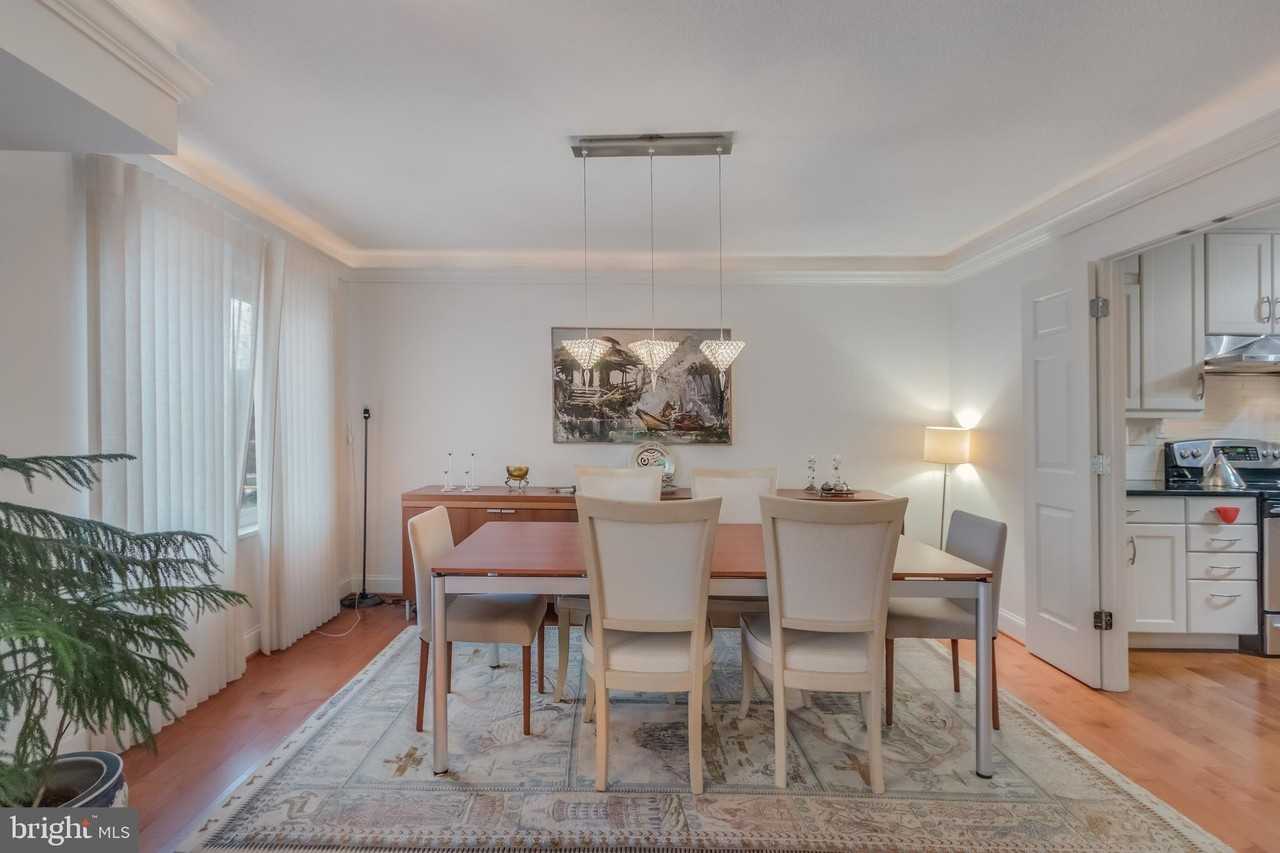 8340 Greensboro Dr Unit 512 - Photo 6 of 31