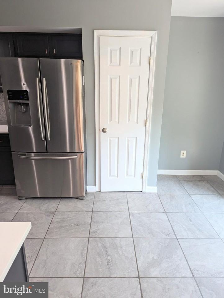 46582 Broadspear Ter - Photo 4 of 35