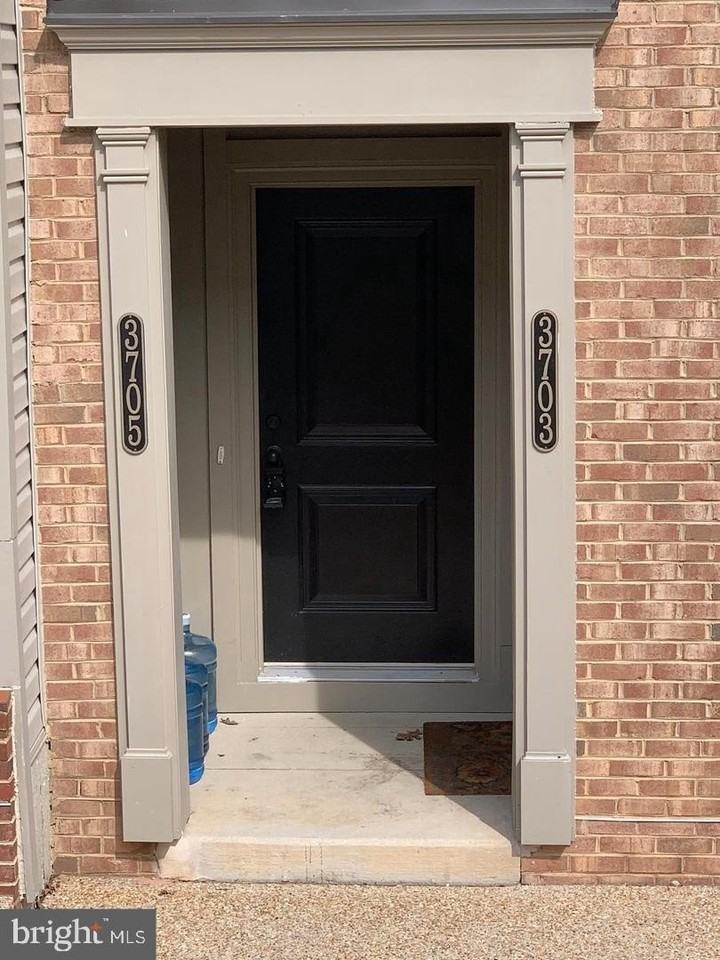 3705 Chippendale Cir - Photo 3 of 42