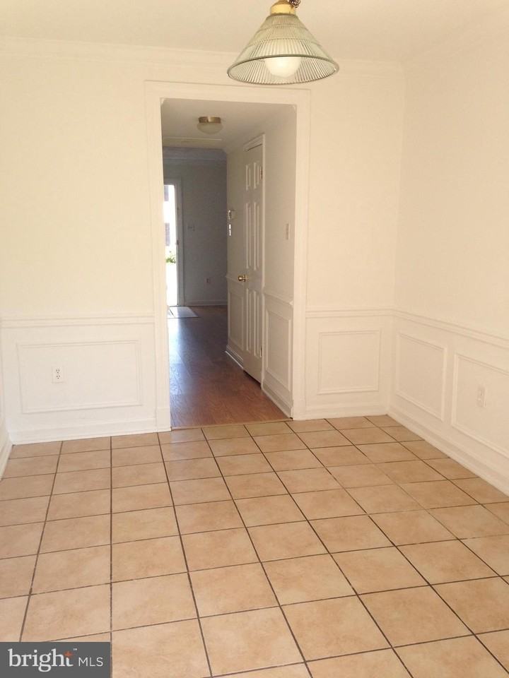 16565 Sherwood Pl - Photo 4 of 6