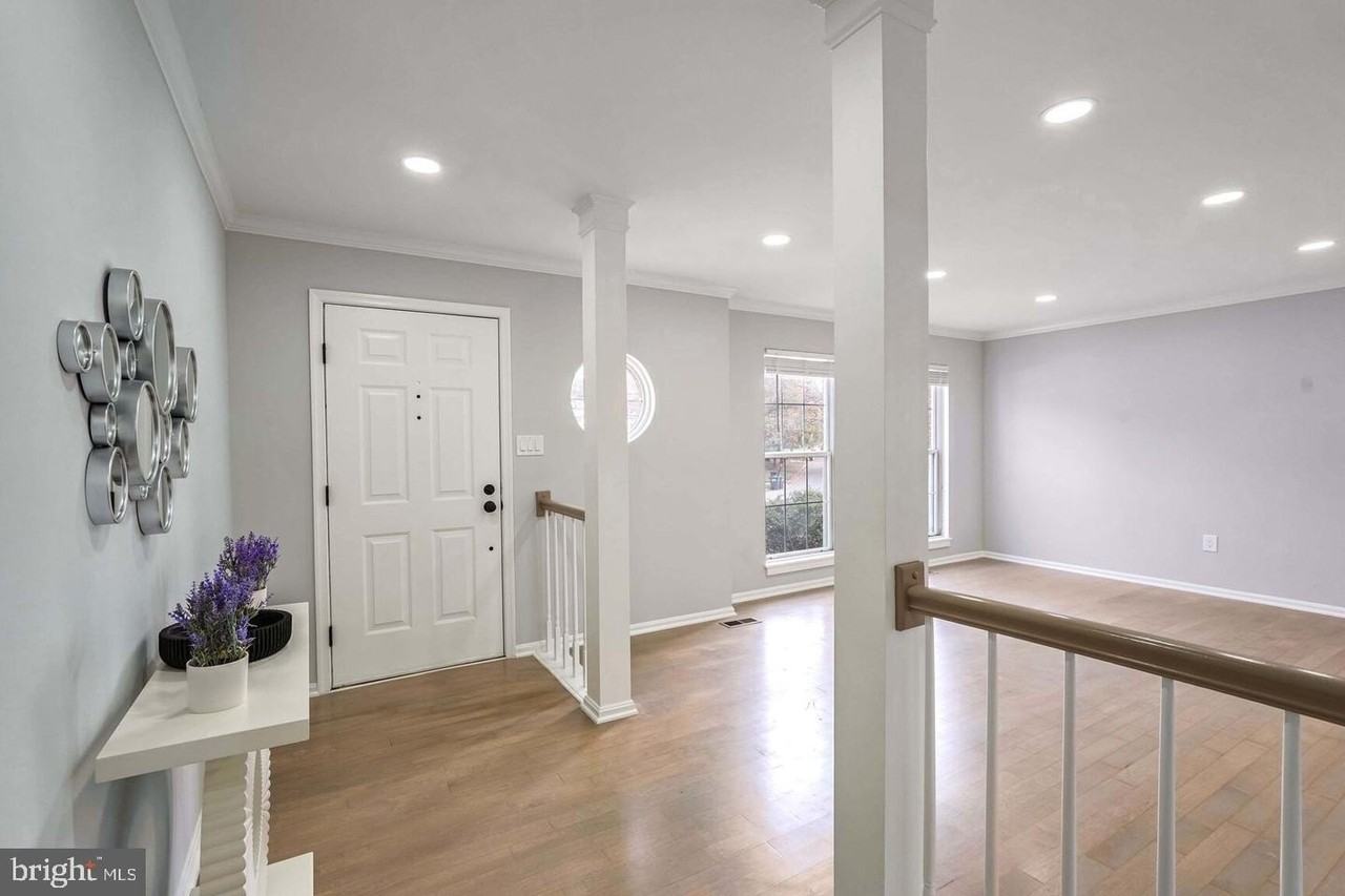 12672 Catawba Dr - Photo 3 of 35