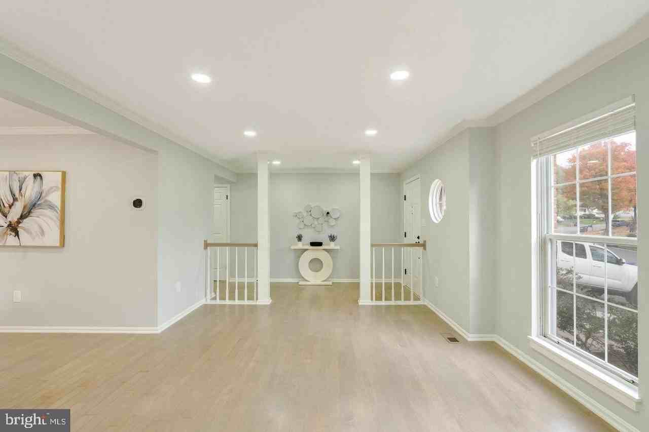 12672 Catawba Dr - Photo 4 of 35