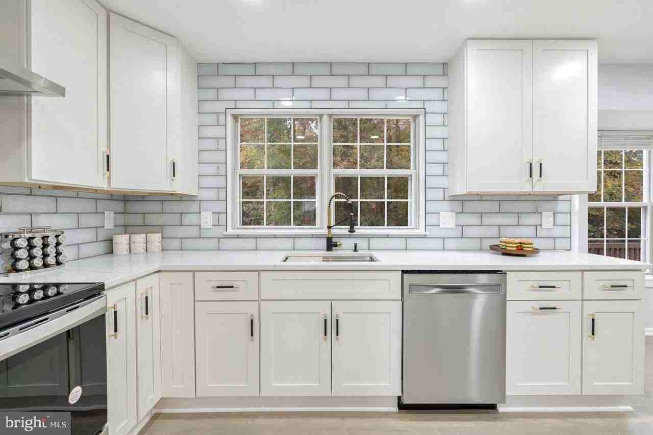 12672 Catawba Dr - Photo 7 of 35