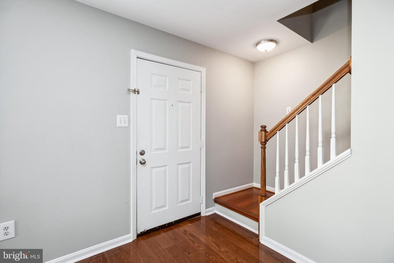 207 Westminster Ln Unit 117 - Photo 2 of 25