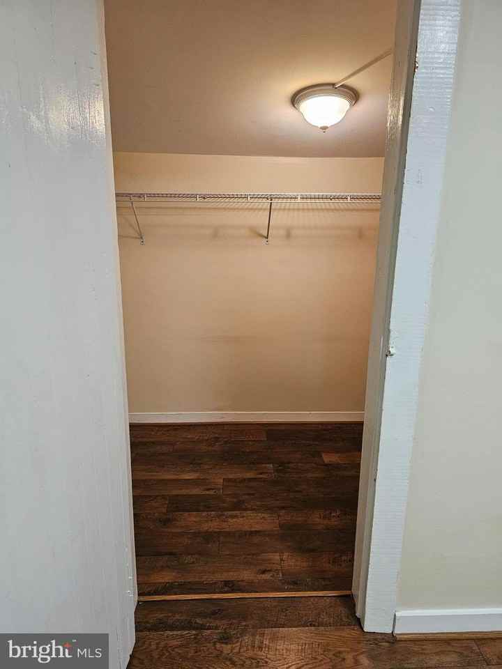 28 E Pall Mall St - Photo 3 of 17