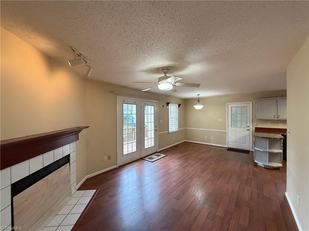 928 Heatherstone Dr - Photo 7 of 21