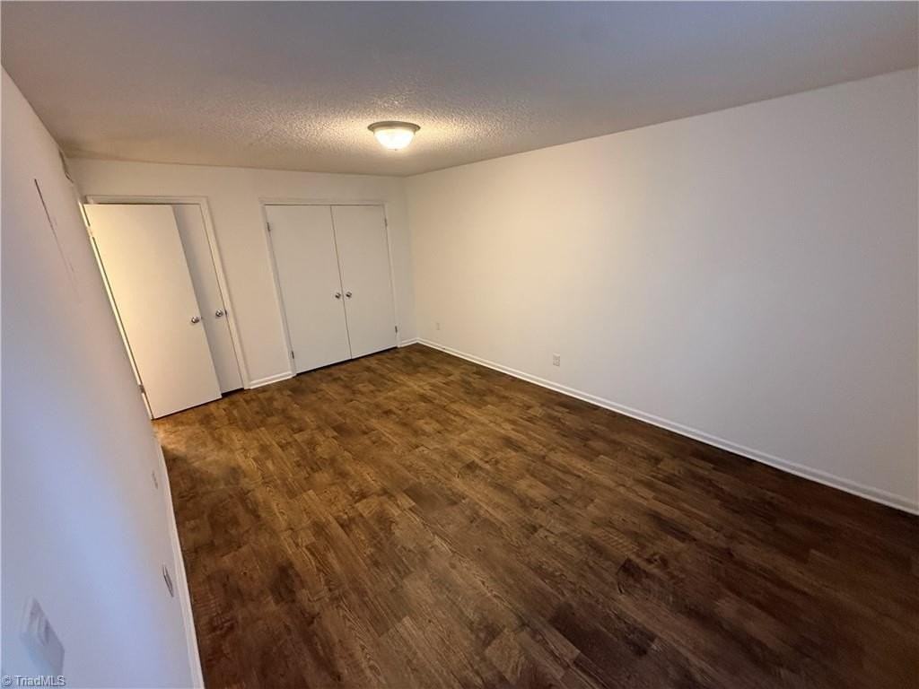 1426 Glade St #3 - Photo 7 of 10