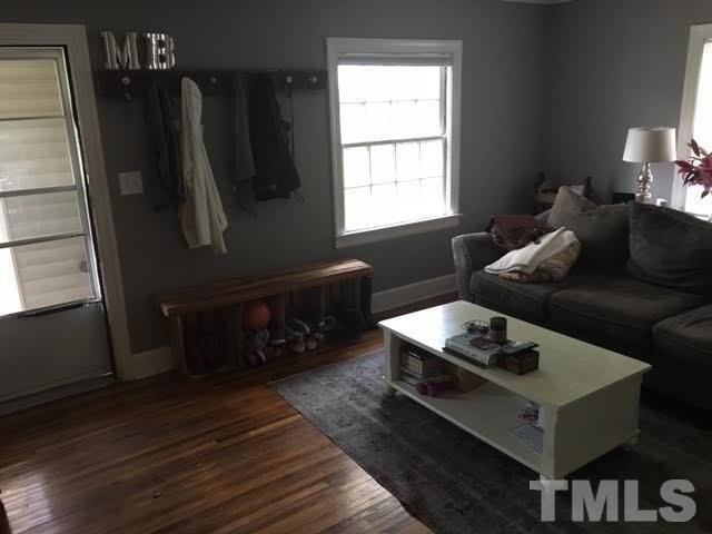 1112 N Buchanan Blvd Unit B - Photo 2 of 10