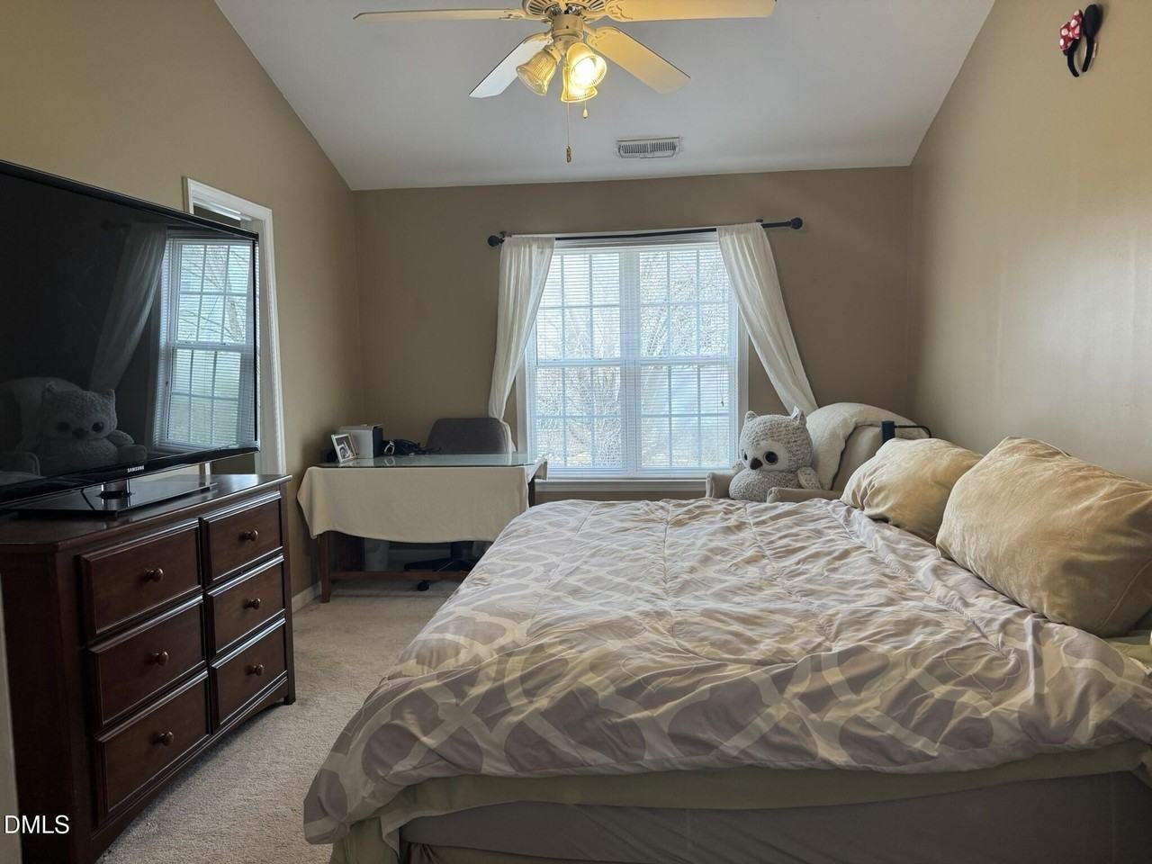 2044 Metacomet Way - Photo 7 of 14