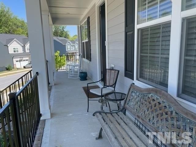 1425 Barn Door Dr - Photo 4 of 43