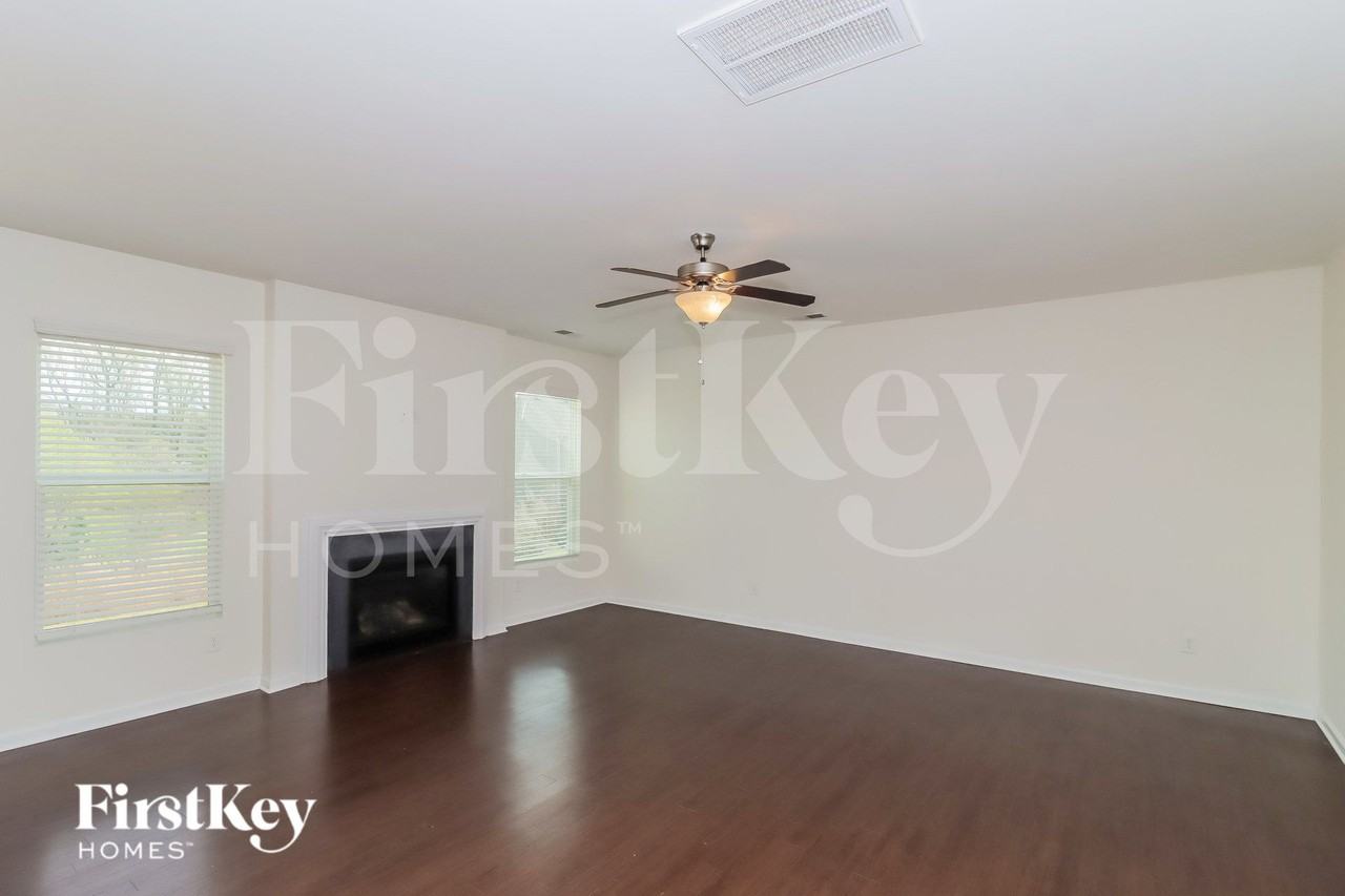 114 Emperors Trl - Photo 4 of 16