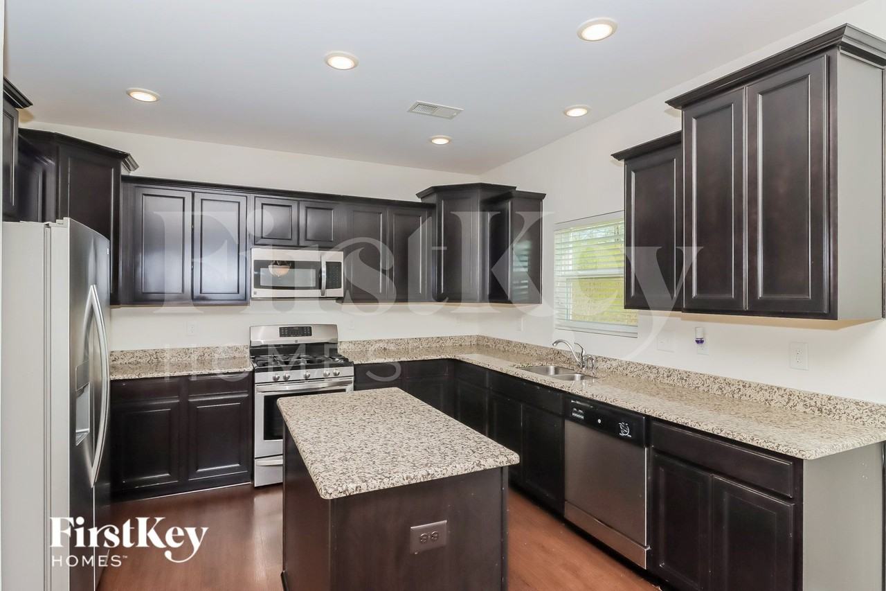 114 Emperors Trl - Photo 6 of 16