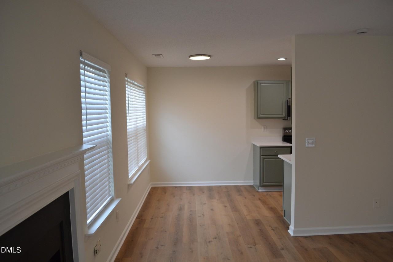 7548 Brighton Hill Ln - Photo 4 of 38