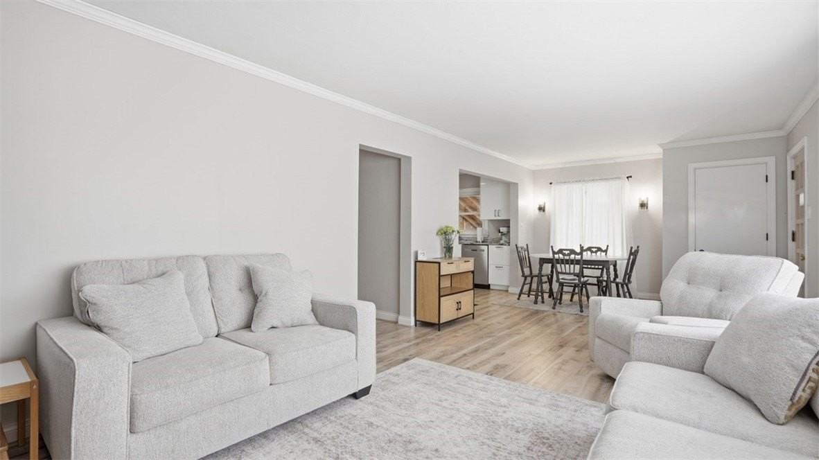 216 Arthur St - Photo 7 of 42