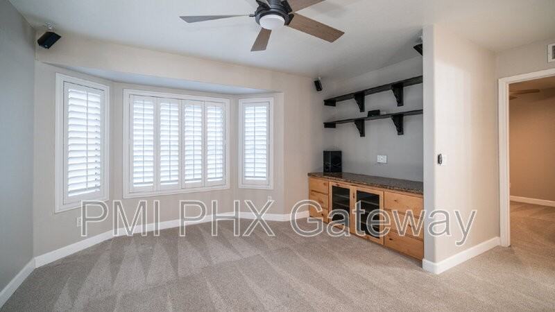 1891 E Oasis Dr - Photo 6 of 20