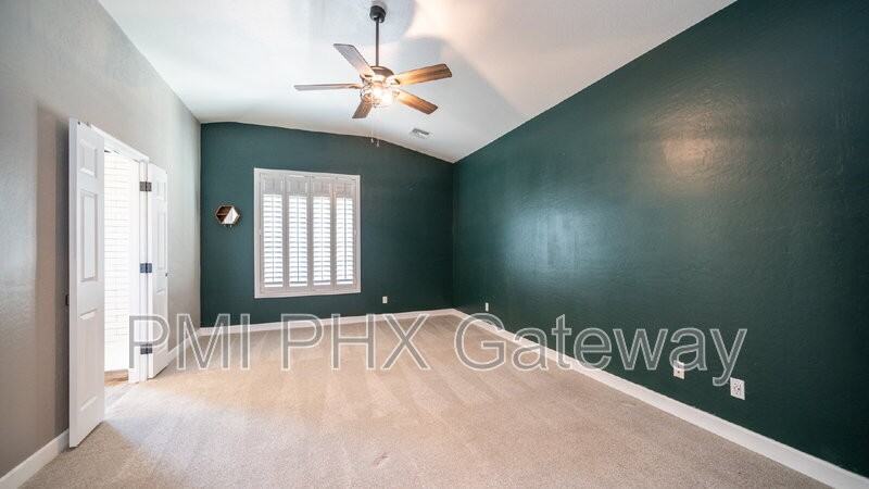 1891 E Oasis Dr - Photo 7 of 20