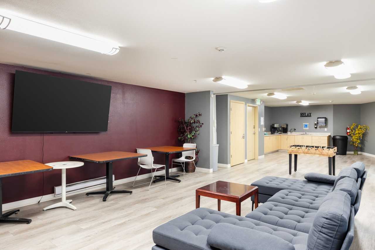 Courtland Place - Photo 7 of 19