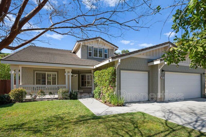 285 Oak Valley Ln - Photo 3 of 45