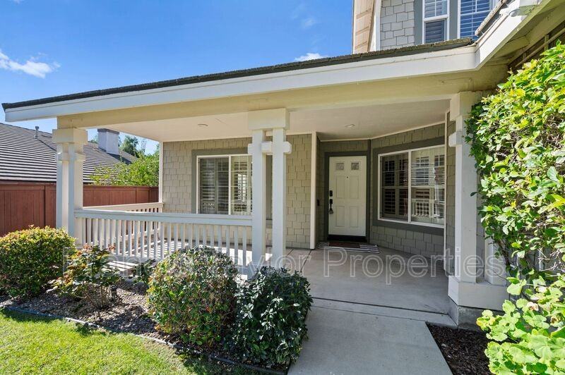 285 Oak Valley Ln - Photo 4 of 45