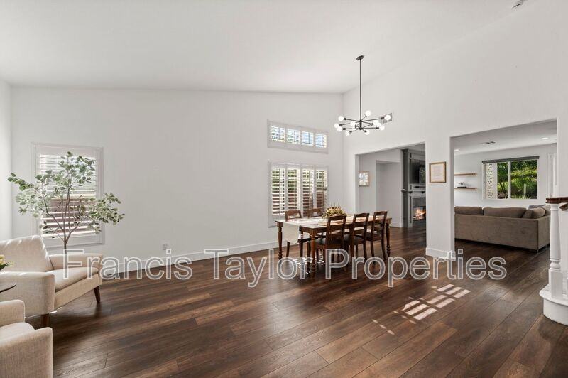 285 Oak Valley Ln - Photo 7 of 45