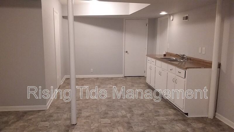 7016 Briarwood Ln - Photo 5 of 41