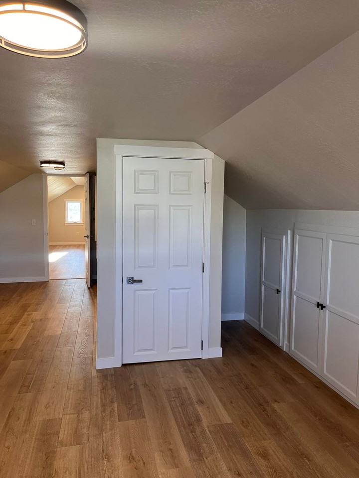 315 & 313 N 1st St - Photo 7 of 28