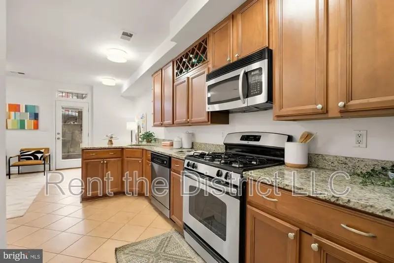 3318 Sherman Ave Nw #T2 - Photo 7 of 18