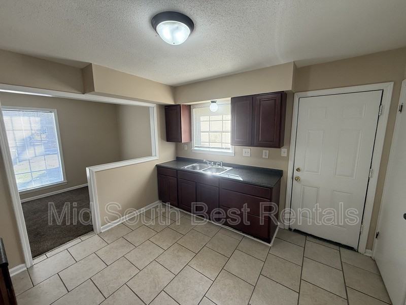 5478 Flowering Peach Dr - Photo 4 of 18