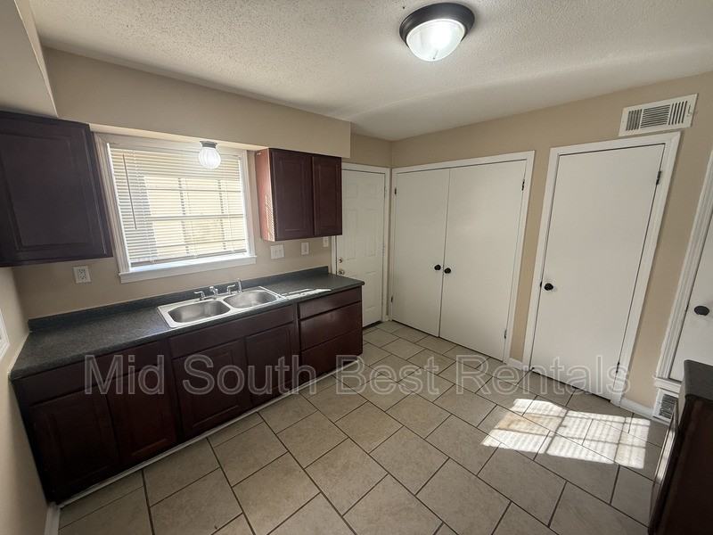 5478 Flowering Peach Dr - Photo 6 of 18