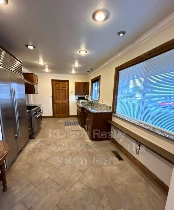1010 Tyler Way - Photo 3 of 14