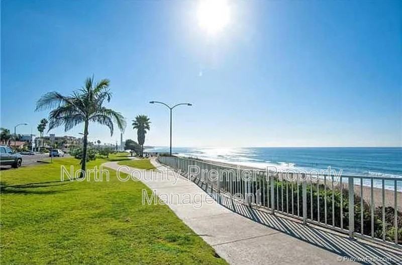 256 Juniper Ave - Photo 3 of 18