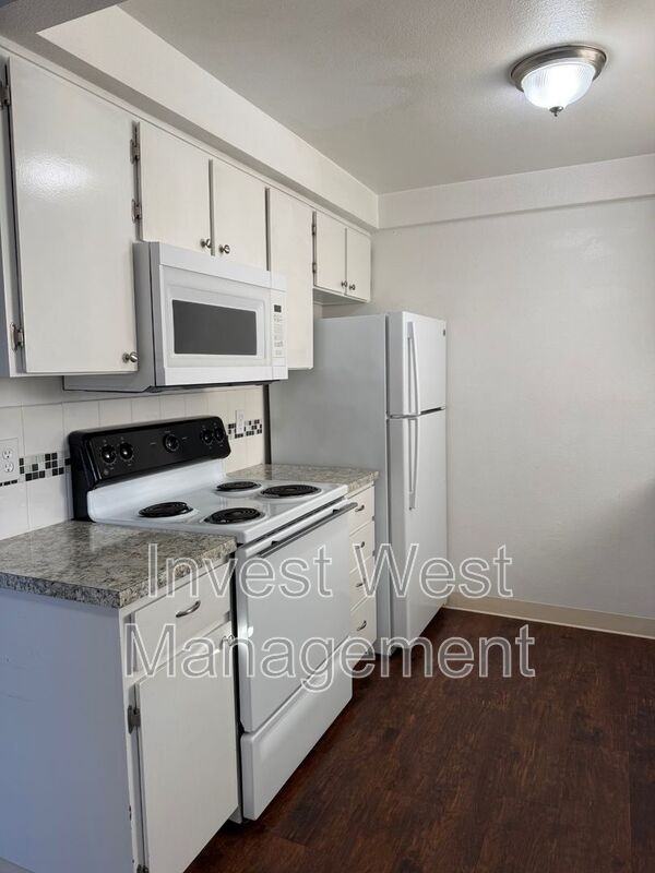 2815 Estreet #D - Photo 4 of 8