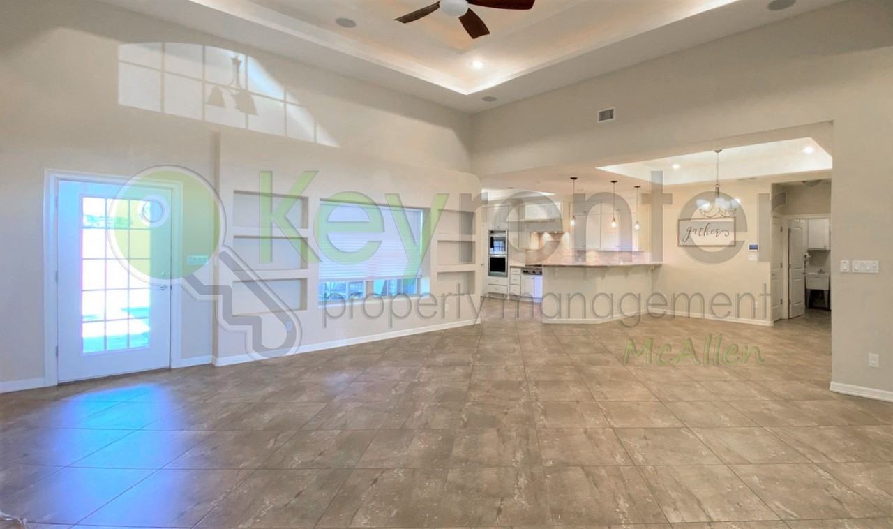 813 Robin Ann Cir - Photo 4 of 42