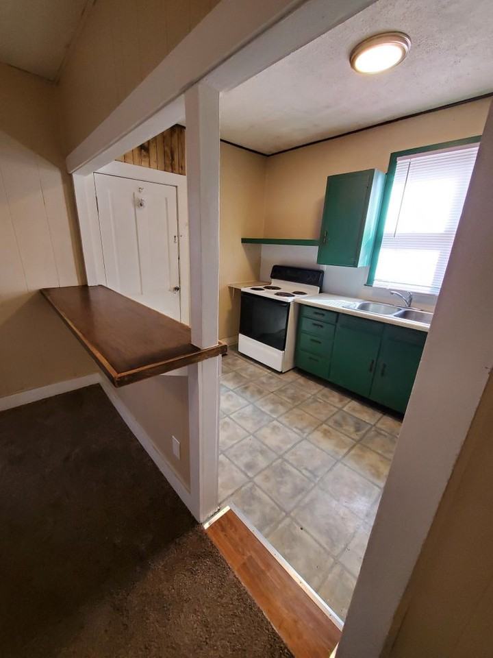 514 14th St - Photo 4 of 24