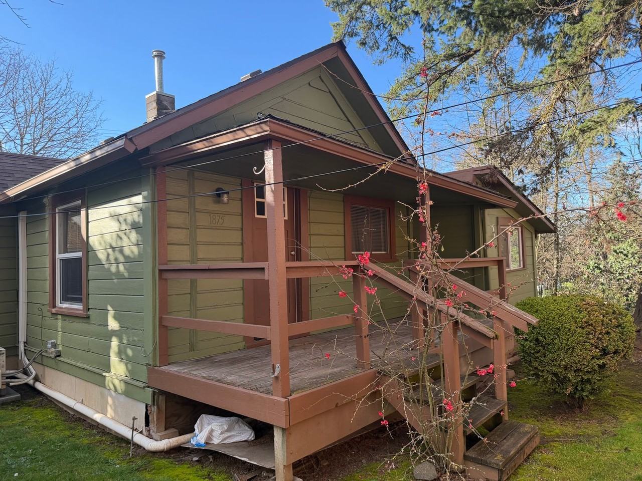 1875 Columbia Aly - Photo 4 of 31