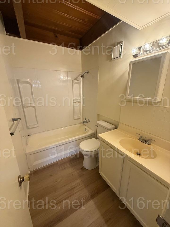 3111 E Glen Oaks Dr - Photo 5 of 14