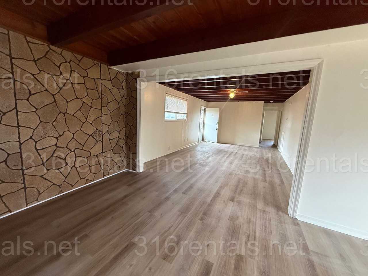 3111 E Glen Oaks Dr - Photo 7 of 14