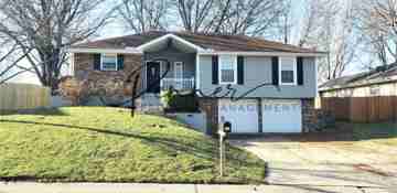 featured image of 1100 Nw Oakridge Dr