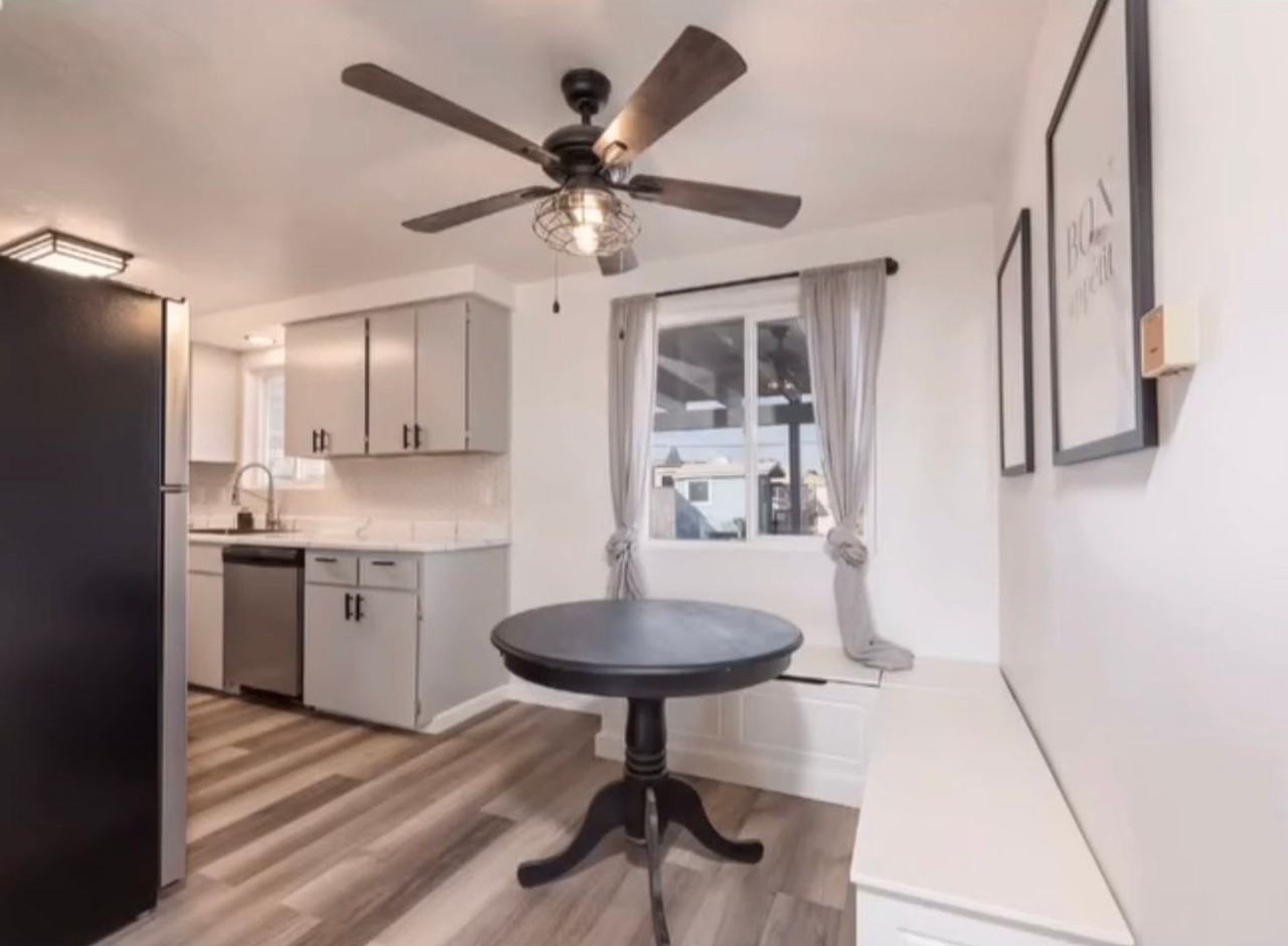 21116/21124 SE Reed Market Rd. - Photo 3 of 9