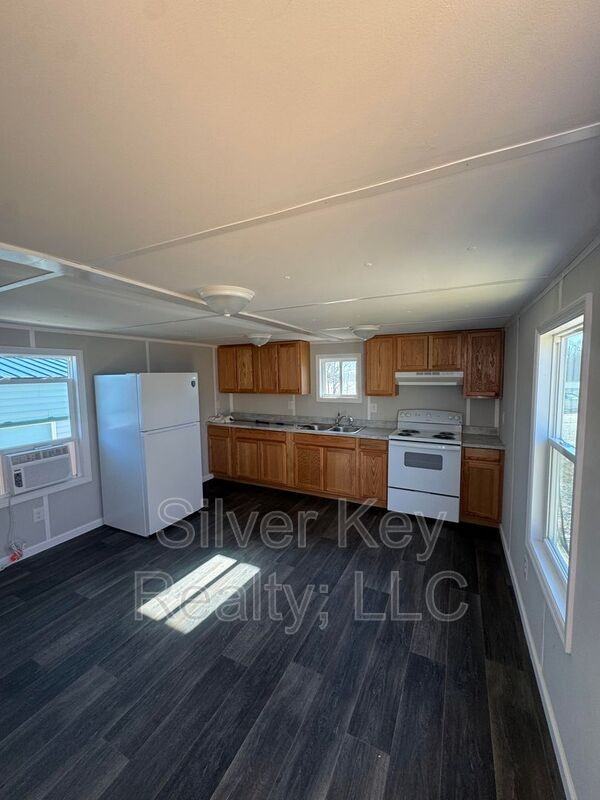 3000 Highways. #7 - Photo 4 of 11