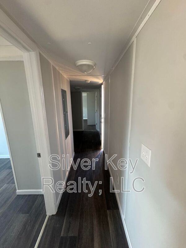 3000 Highways. #7 - Photo 6 of 11