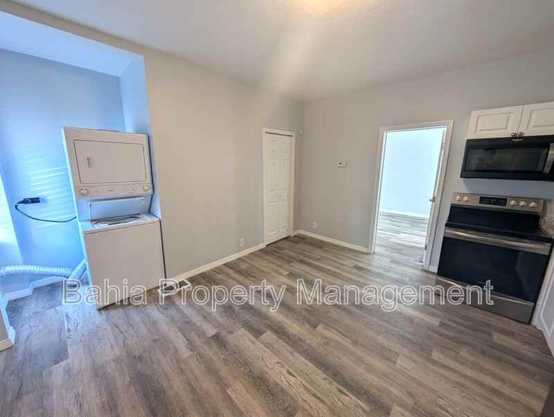 103 S Westland Ave #4 - Photo 2 of 5