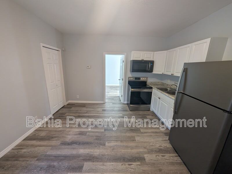 103 S Westland Ave #4 - Photo 3 of 5