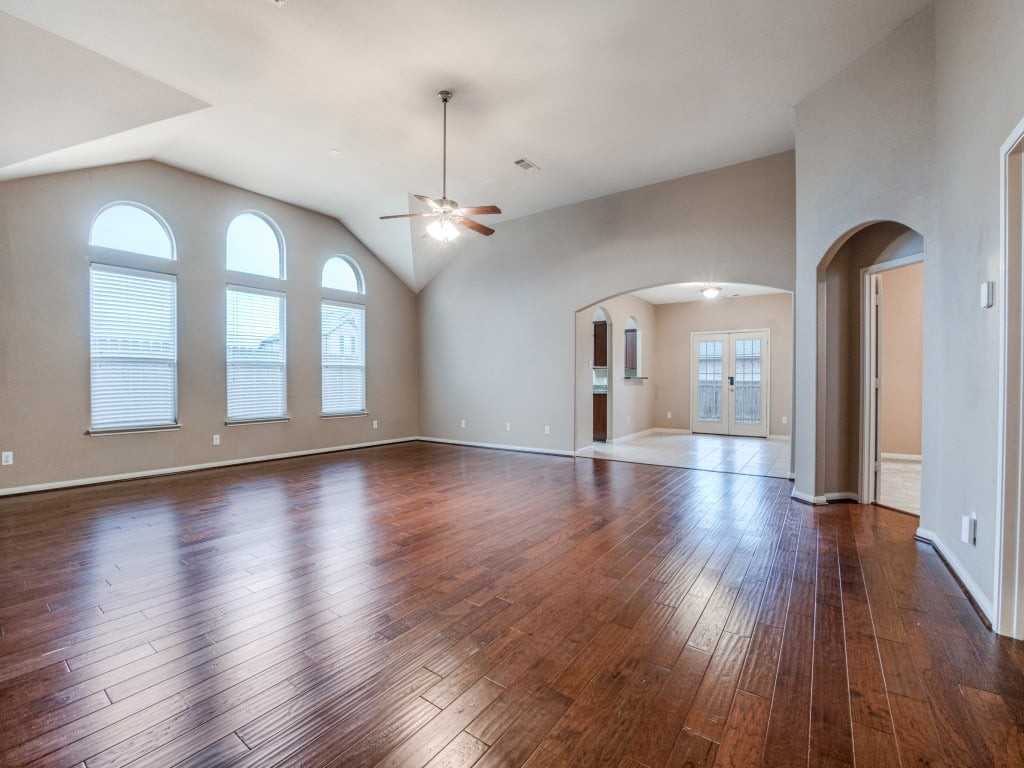 3117 Overstreet Ln - Photo 5 of 13